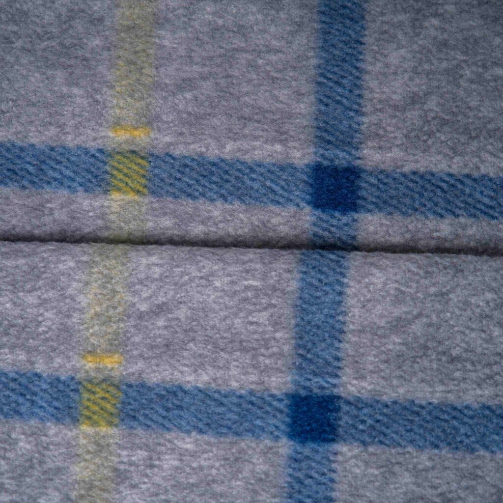 Single-brushed Single-shake